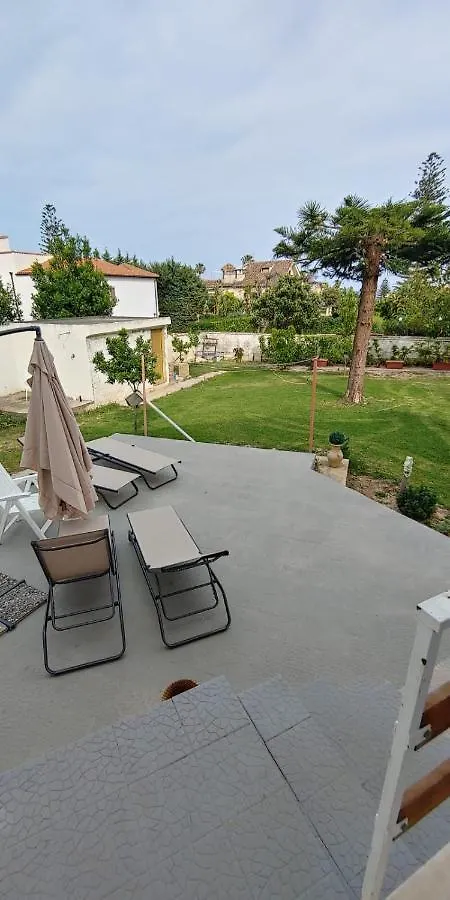 Villa Rita Apartament & Rooms Fontane Bianche 0*,  Italië